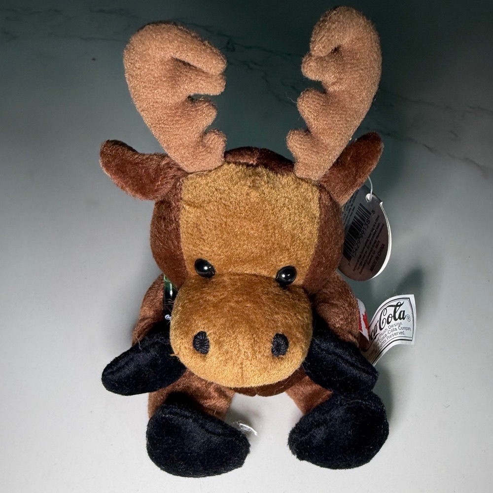 Vintage 1999 Coca-Cola International Bean Bag Plush Gourmand Moose Canada 0233